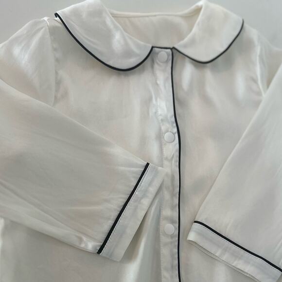 Silk blend pajama size 9-12 months unisex white w/black trim - Picture 9 of 11